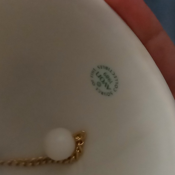 NEW AVON 1989 PORCELAIN CHRISTMAS BELL - Picture 4 of 11